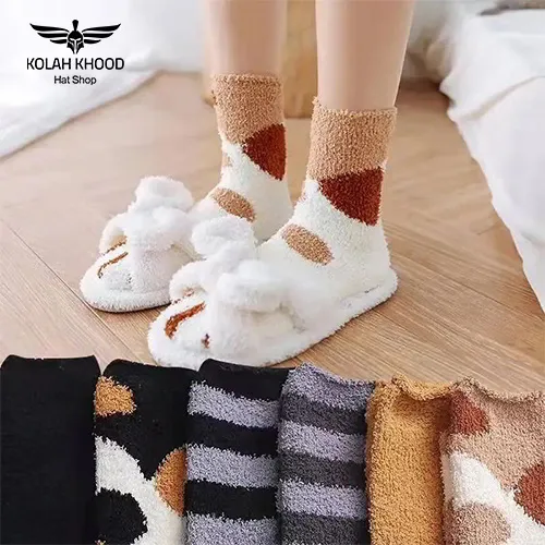 Fancy-cat-and-dog-woolen-stockings