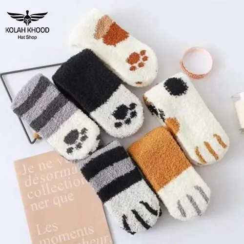 Fancy-cat-and-dog-woolen-stockings